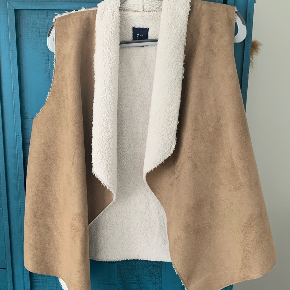 Gap Vest